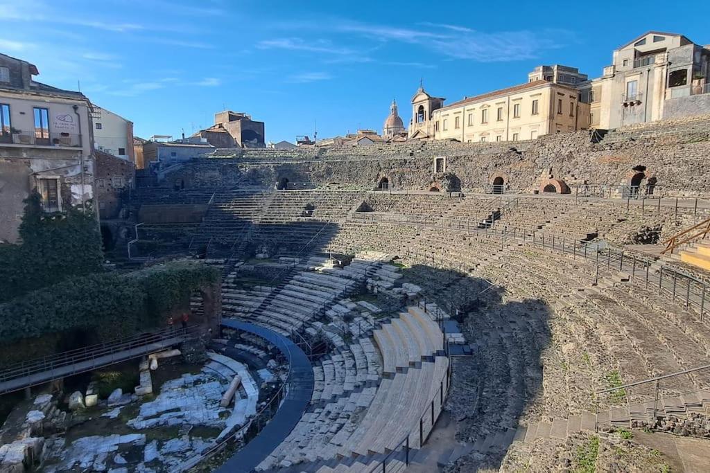 شقة Finestre Sul Teatro - Catania - Parking Included المظهر الخارجي الصورة