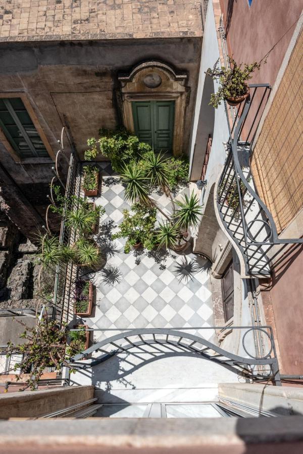 شقة Finestre Sul Teatro - Catania - Parking Included المظهر الخارجي الصورة